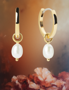 EandChic White Pendant Earrings